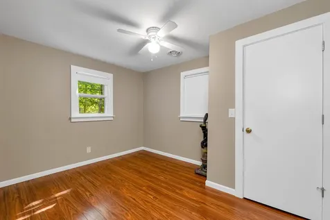 21 Canoe Lane Gilmanton NH 03237