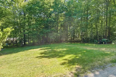 21 Canoe Lane Gilmanton NH 03237