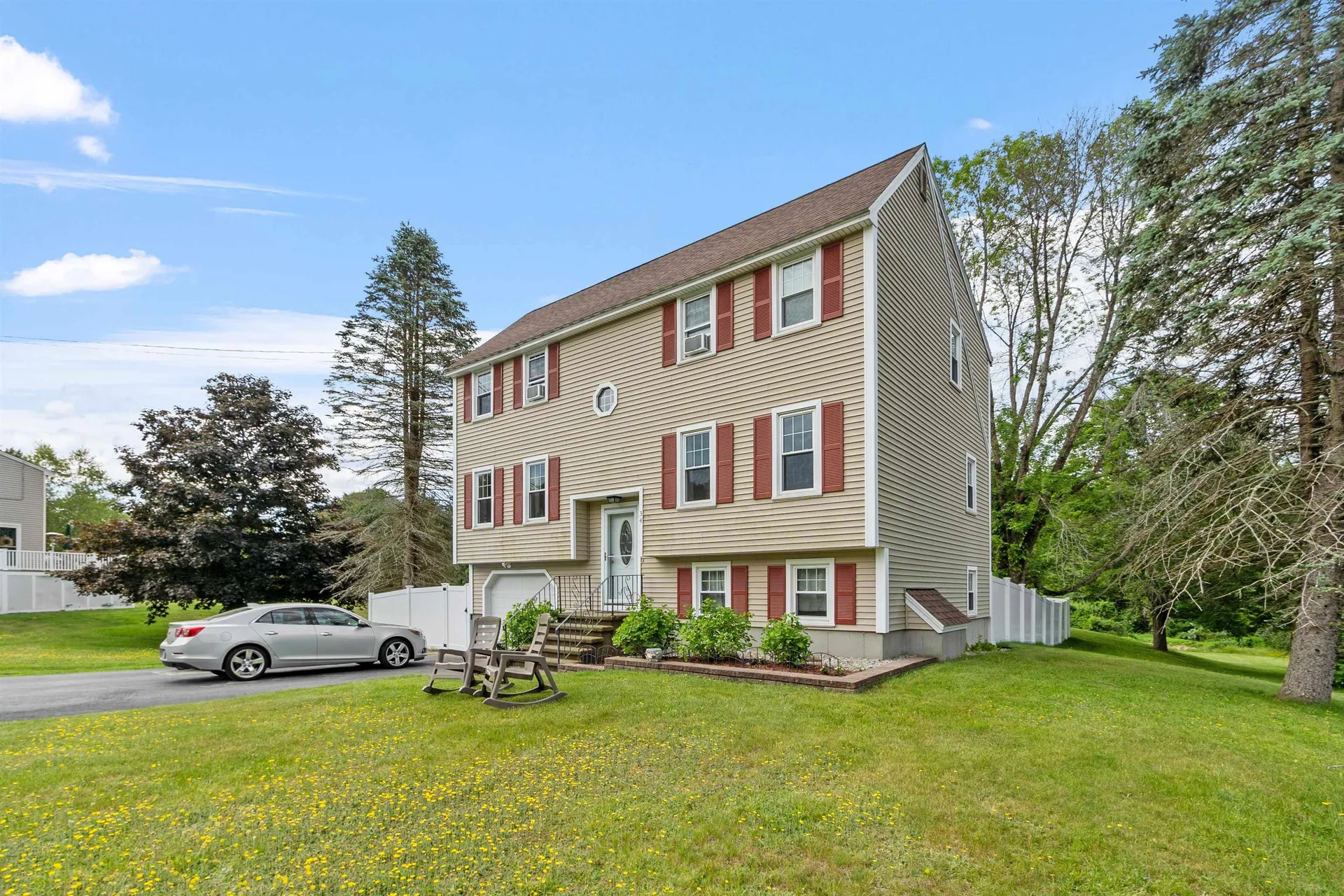 34 Old Auburn Road Derry NH 03038