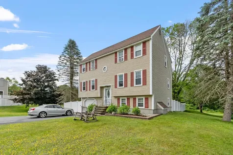 34 Old Auburn Road Derry NH 03038