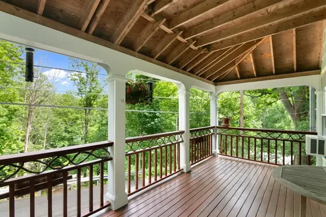 87 Crosby Street Brattleboro VT 05301