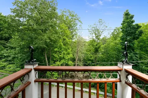 87 Crosby Street Brattleboro VT 05301