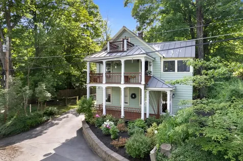 87 Crosby Street Brattleboro VT 05301