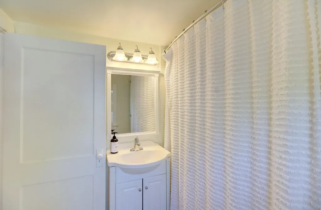 30 Scarff Avenue Burlington VT 05401