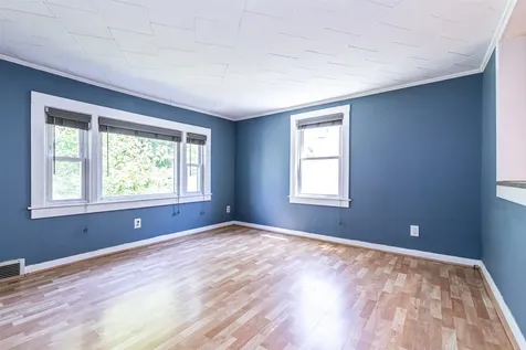 56 Underhill Street Nashua NH 03060