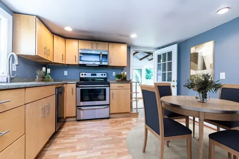 56 Underhill Street Nashua NH 03060