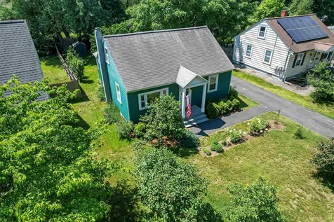 56 Underhill Street Nashua NH 03060