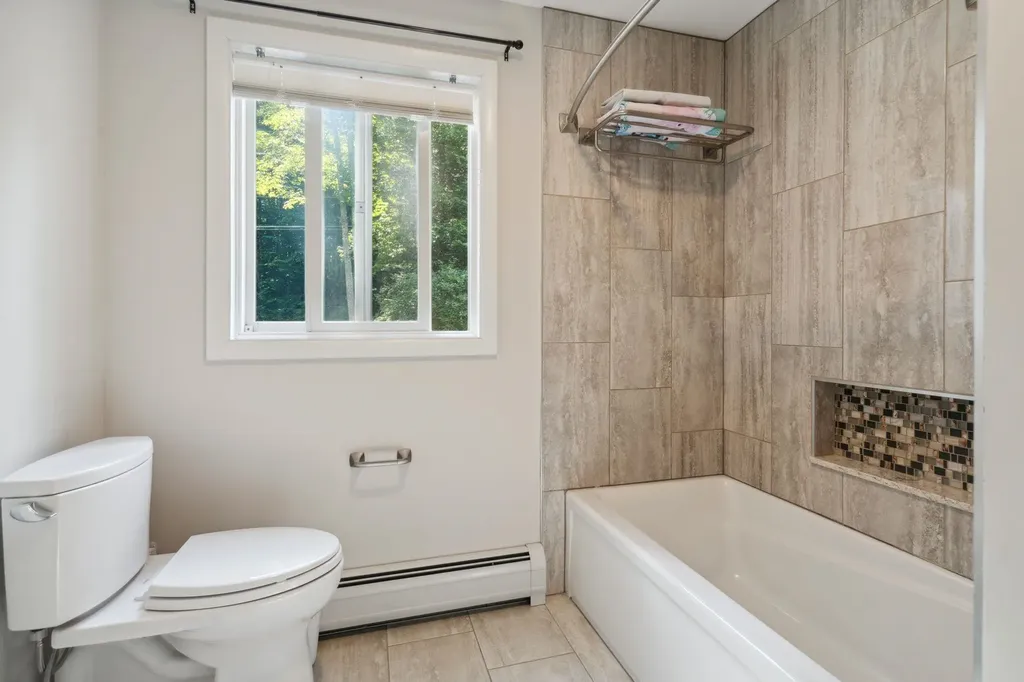 98 Greensward Drive Grantham NH 03753