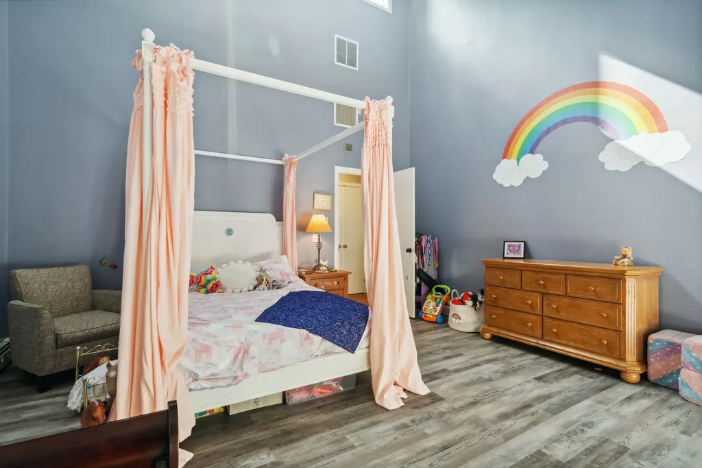 98 Greensward Drive Grantham NH 03753