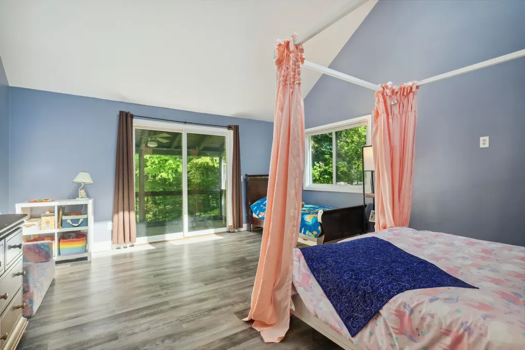 98 Greensward Drive Grantham NH 03753