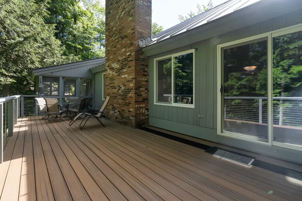 98 Greensward Drive Grantham NH 03753