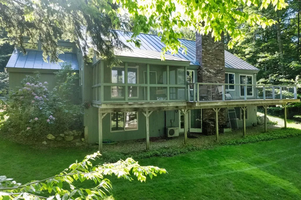 98 Greensward Drive Grantham NH 03753