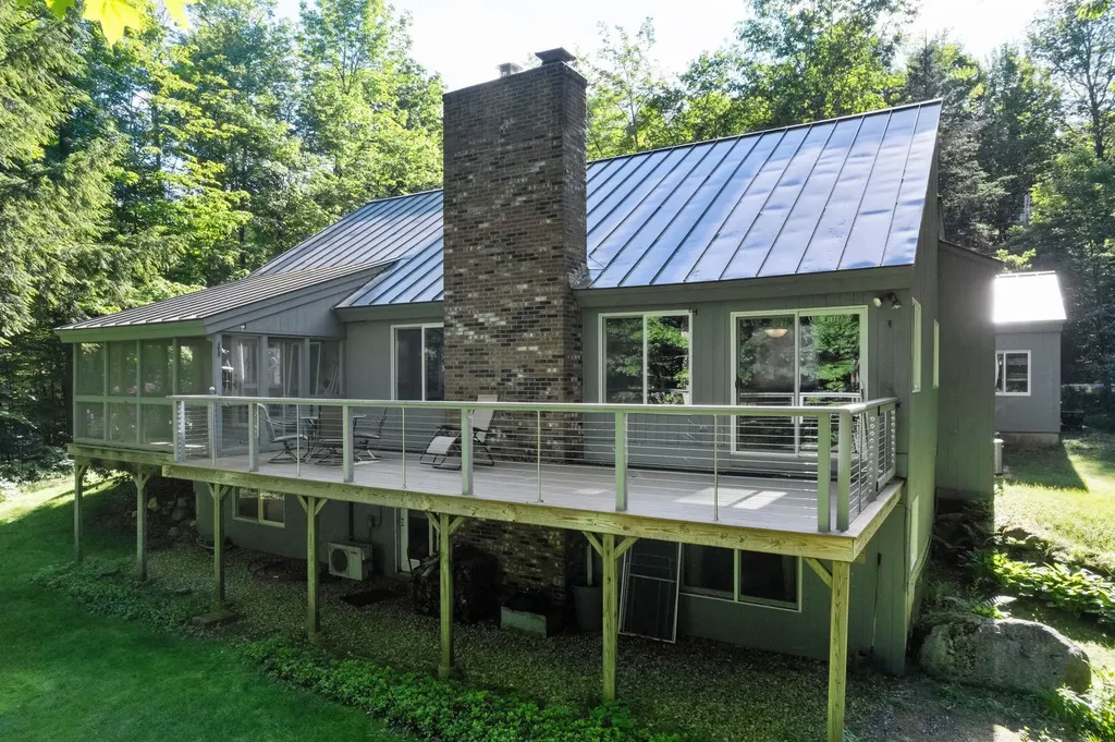 98 Greensward Drive Grantham NH 03753