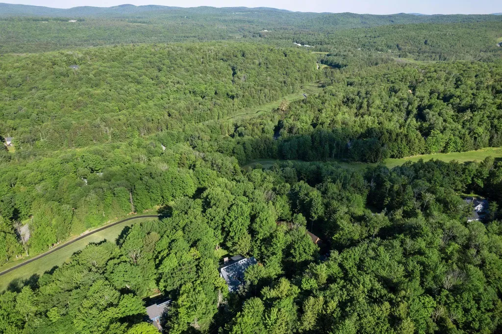 98 Greensward Drive Grantham NH 03753