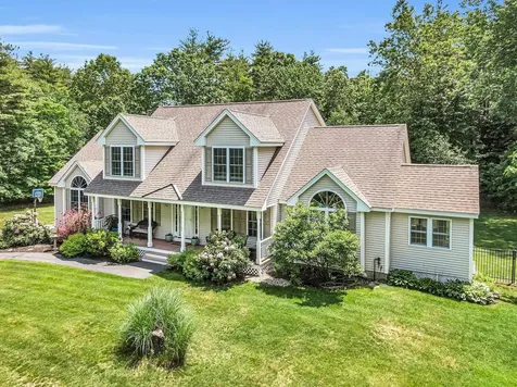 24 Ordway Lane Kingston NH 03848