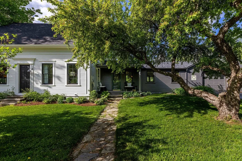 5 Brook Road Orford NH 03777
