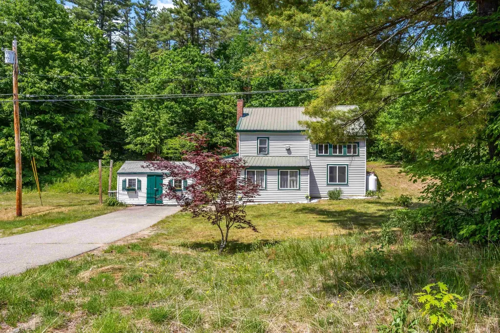 19 Depot Road Chichester NH 03258