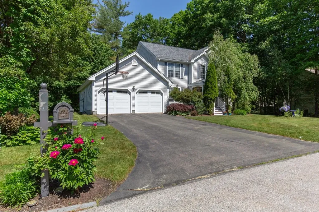 65 Dominique Drive Concord, NH Real Estate Property MLS 4999083