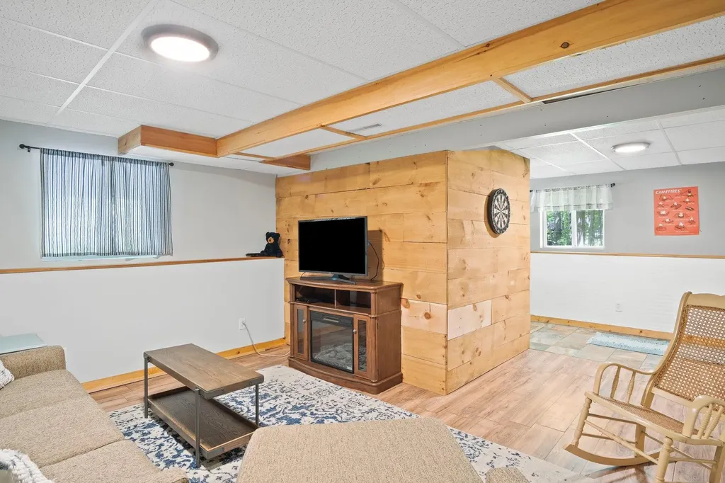 1 Winsor Way New Durham NH 03855