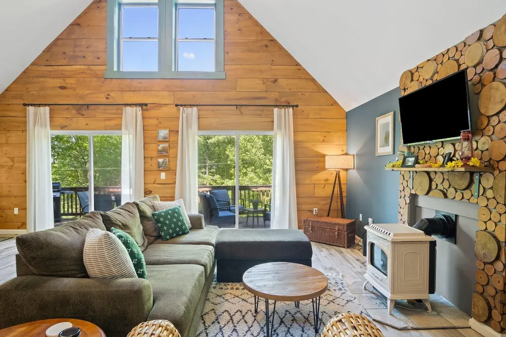 1 Winsor Way New Durham NH 03855