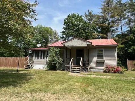 36 Woonsocket Avenue Claremont NH 03743