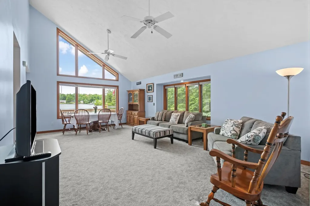 18 Auclair Road Middleton NH 03887