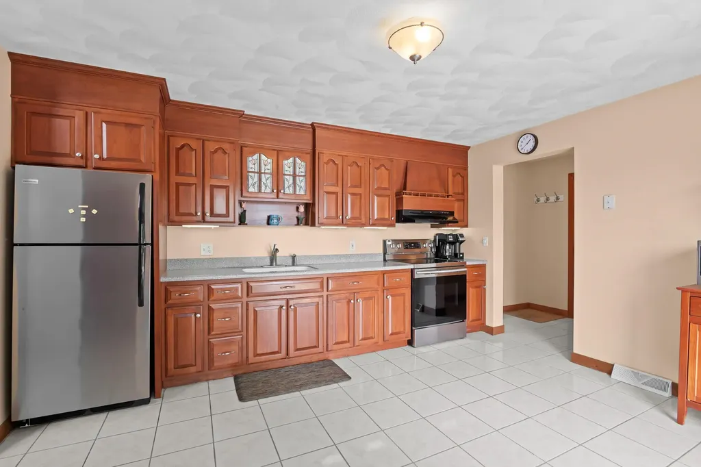 18 Auclair Road Middleton NH 03887