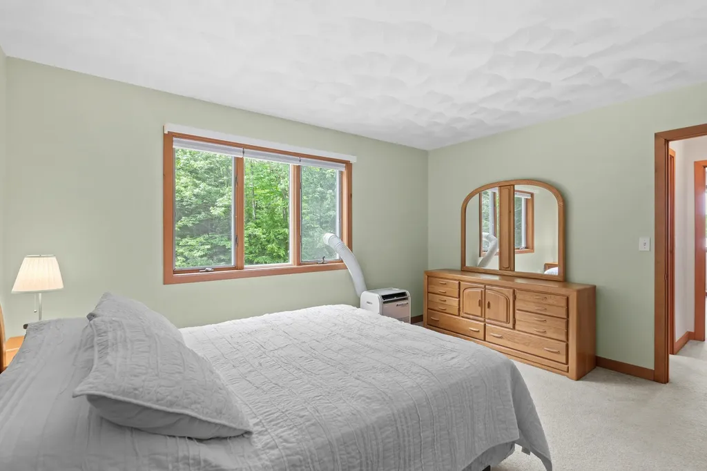 18 Auclair Road Middleton NH 03887