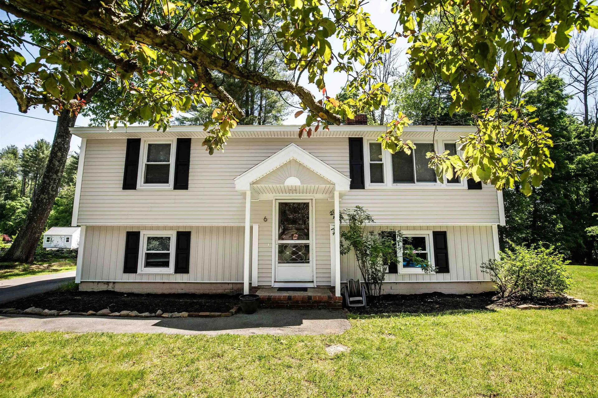 6 Highland Avenue Salem NH 03079