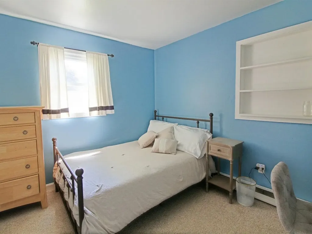 78 Robin Road Colchester VT 05446