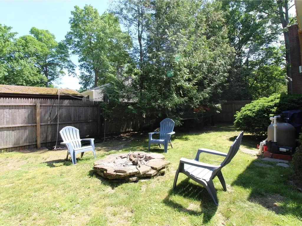 78 Robin Road Colchester VT 05446