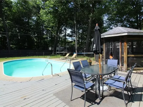 78 Robin Road Colchester VT 05446