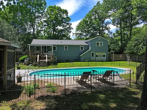 78 Robin Road Colchester VT 05446