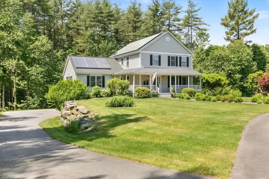 7 Mystic Court Nashua NH 03062