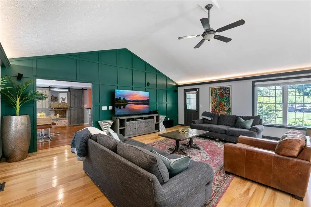 7 Mystic Court Nashua NH 03062