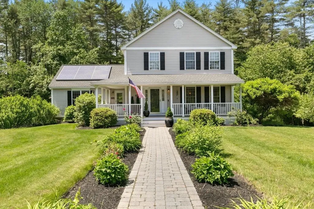 7 Mystic Court Nashua NH 03062