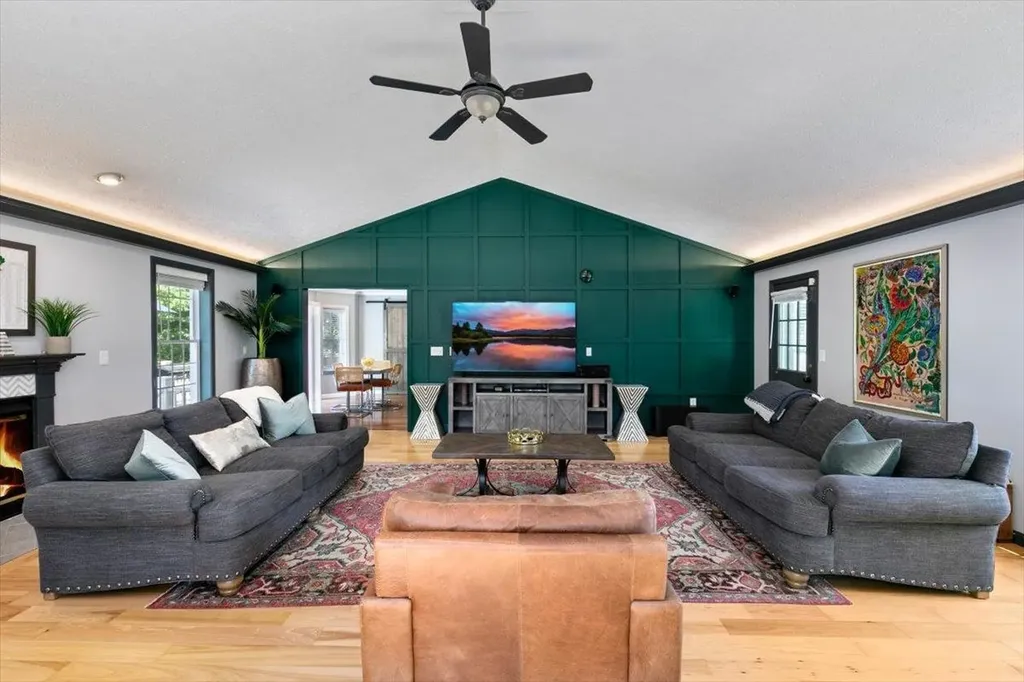 7 Mystic Court Nashua NH 03062