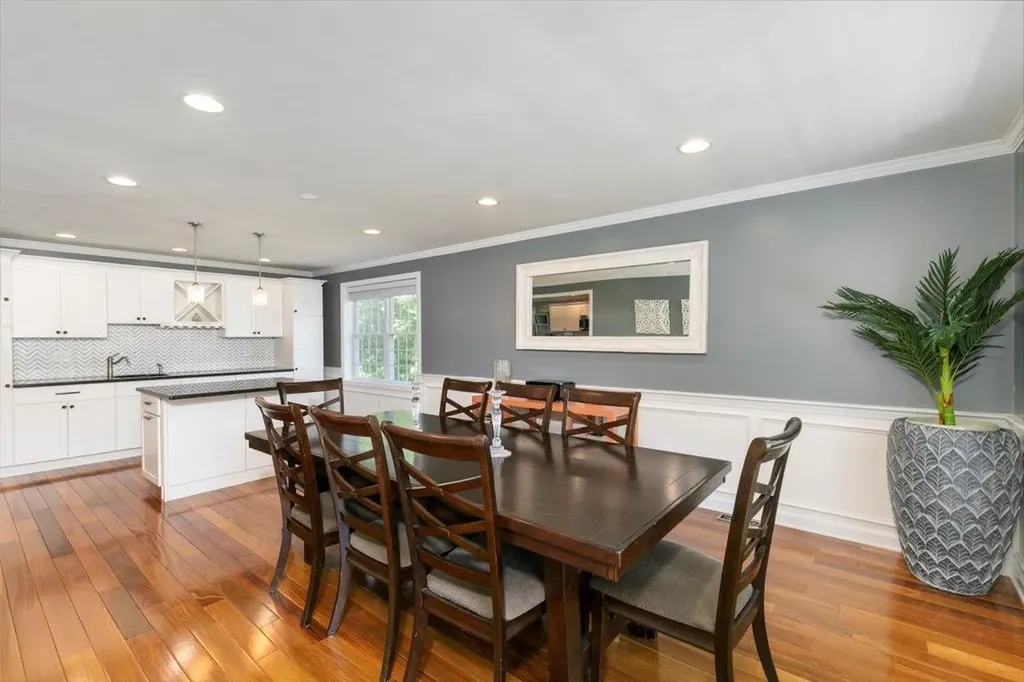 7 Mystic Court Nashua NH 03062