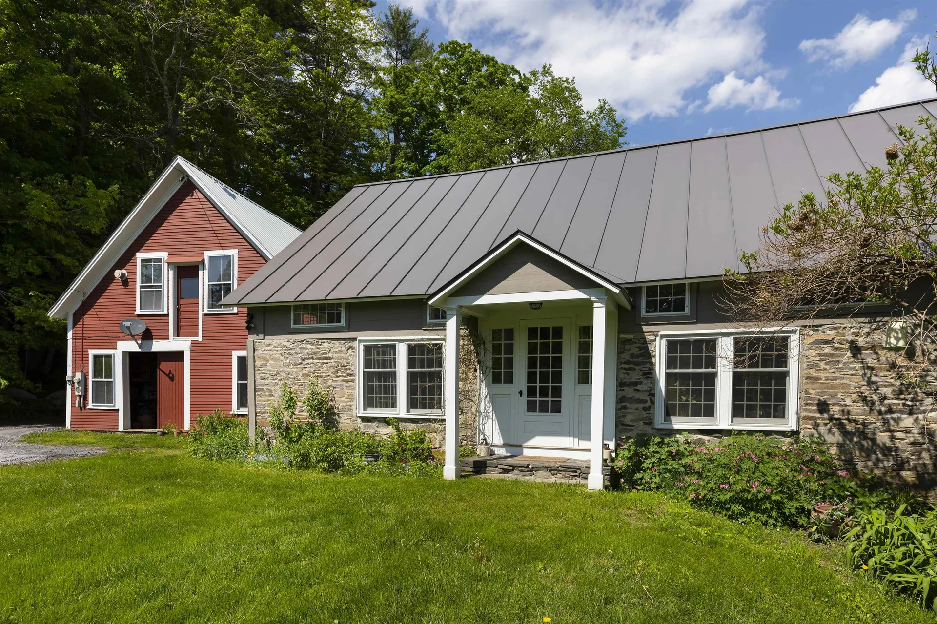 16 Brook Road Strafford VT 05072