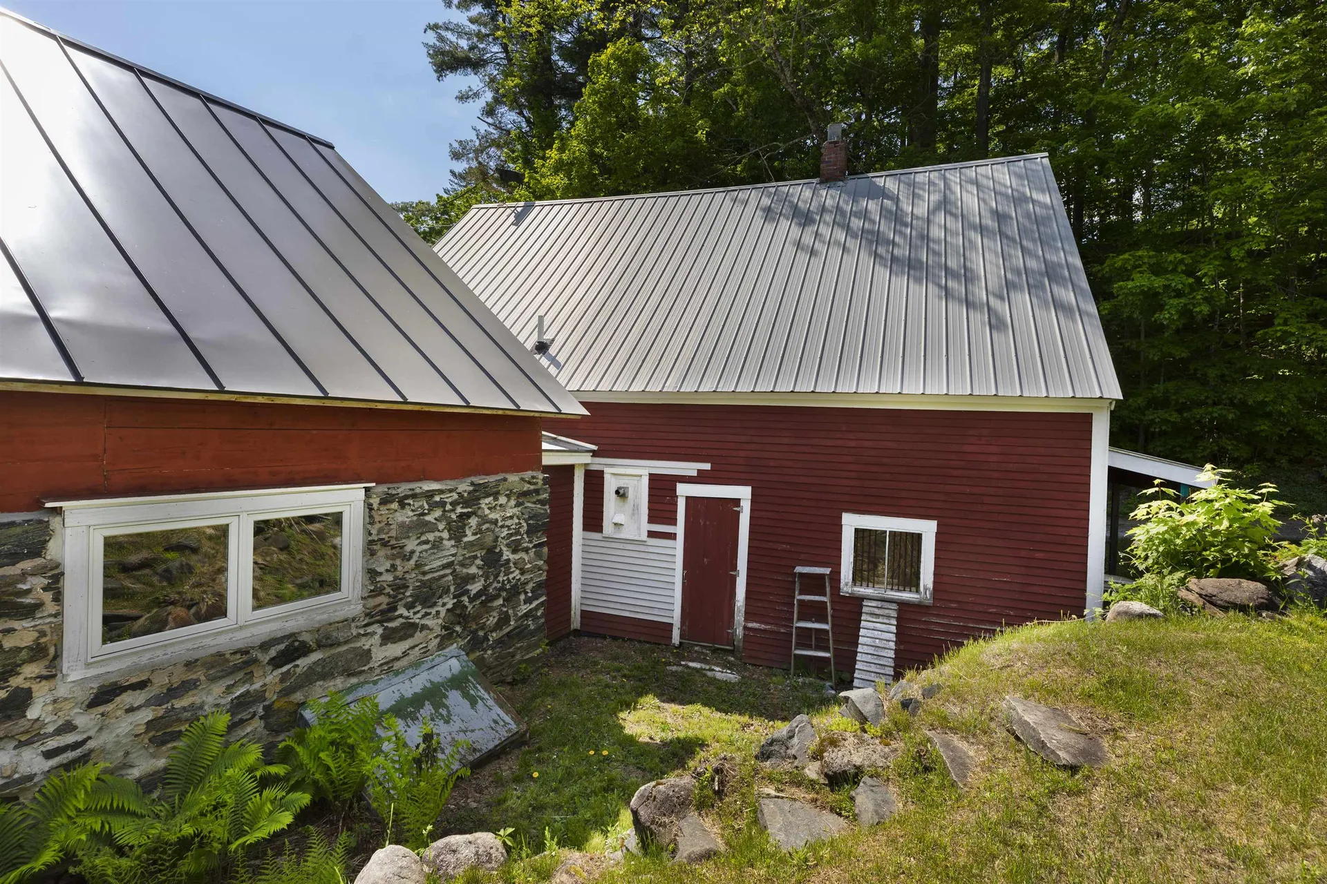 16 Brook Road Strafford VT 05072