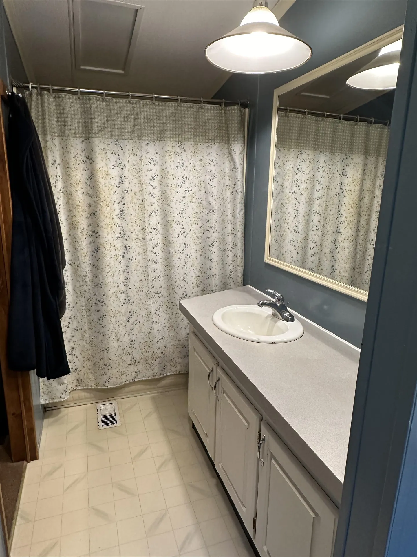 1474 Us Route 5 Putney VT 05346