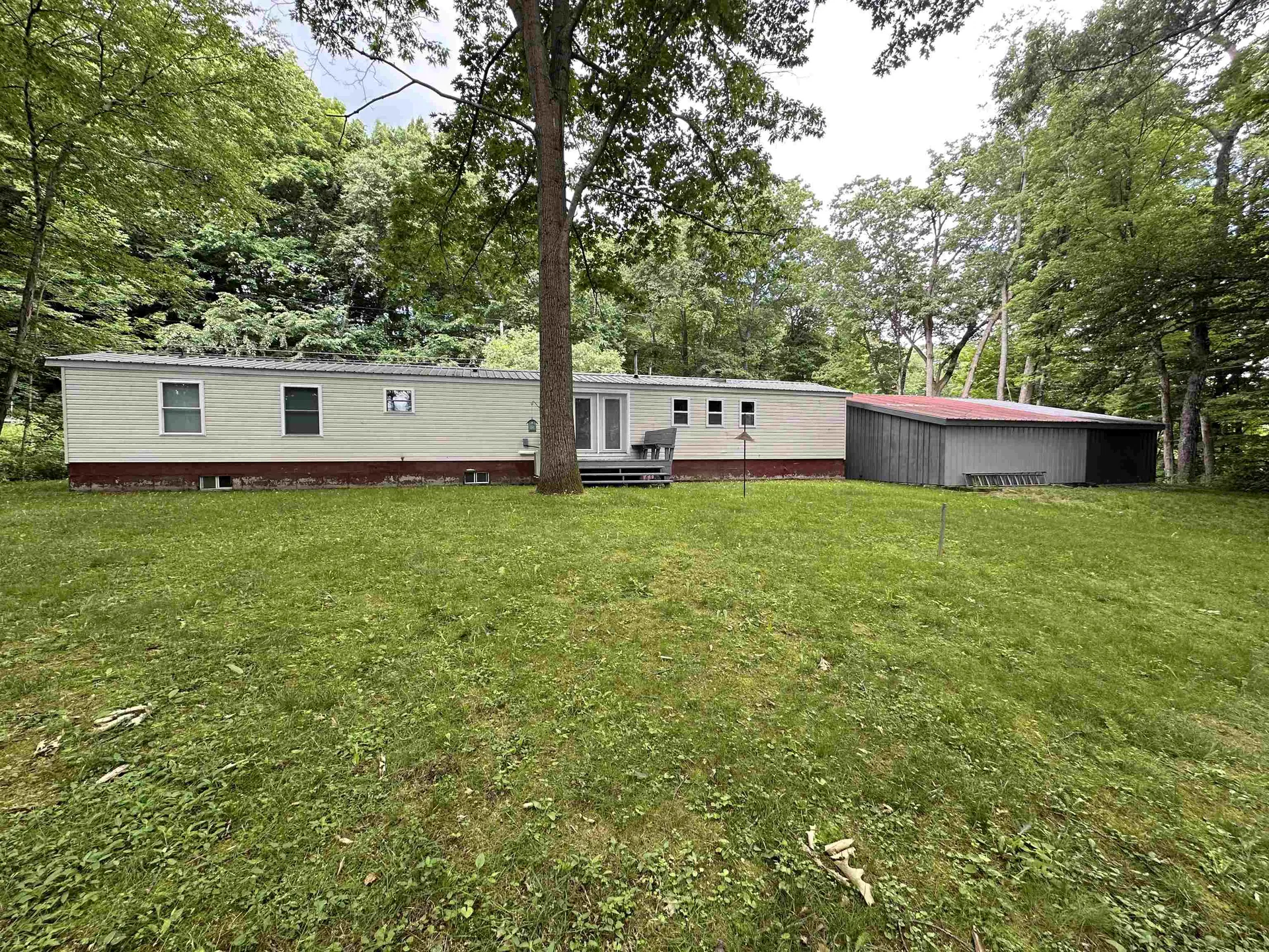 1474 Us Route 5 Putney VT 05346