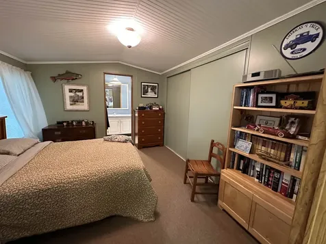 1474 Us Route 5 Putney VT 05346
