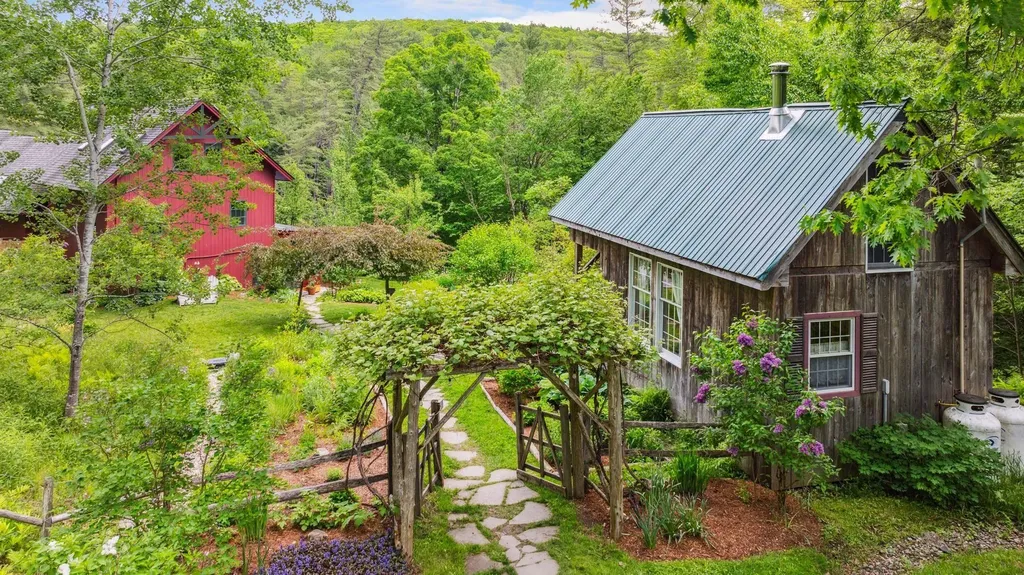 1355 Podunk Road Norwich VT 05055