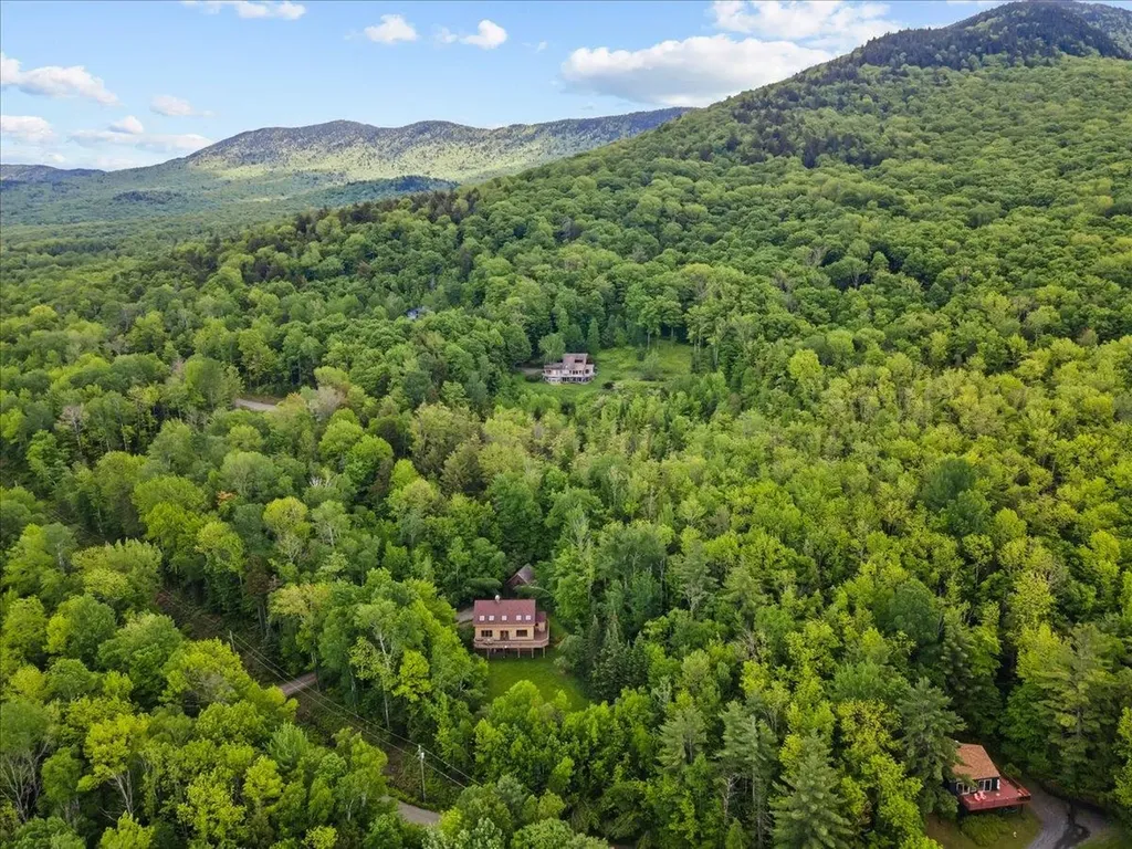 416 Upper Pinnacle Road Stowe VT 05672