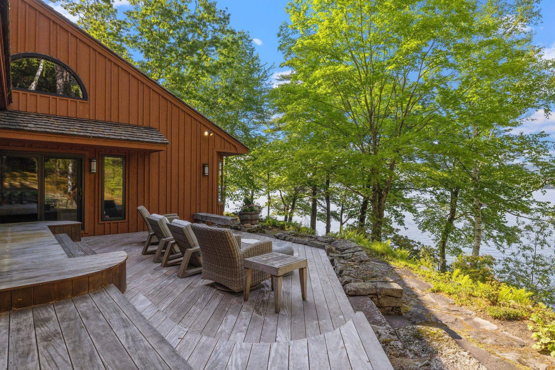 158 Cromwell Point Road Holderness NH 03245