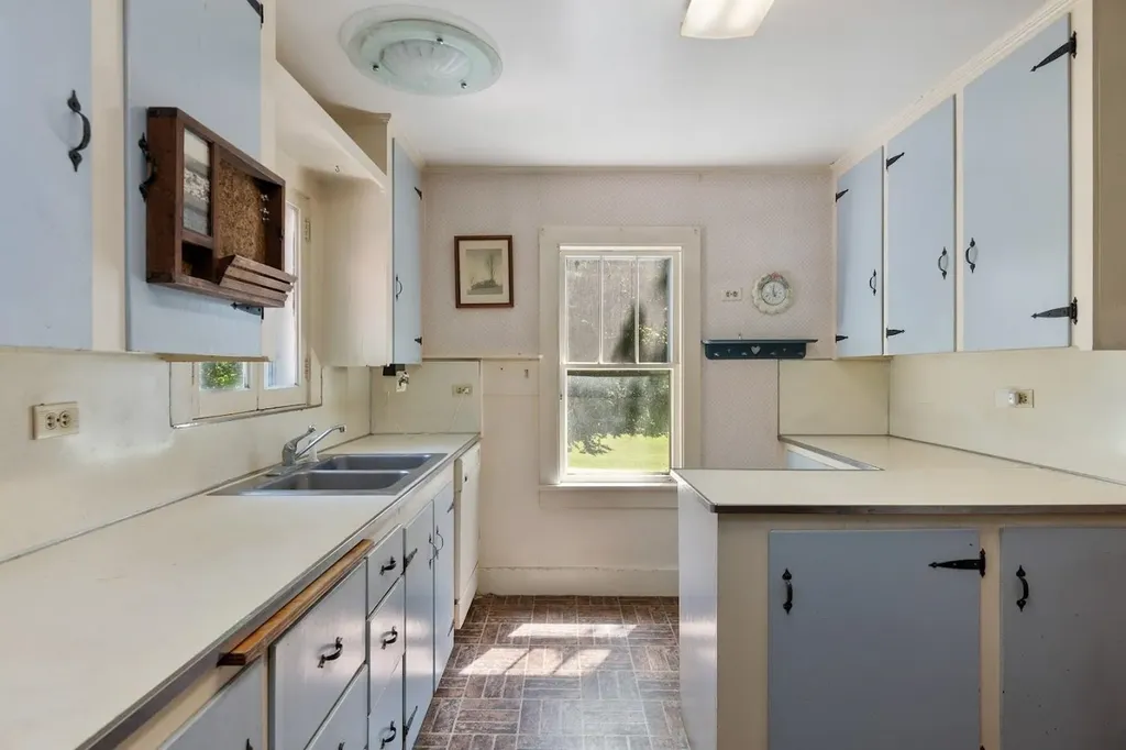 586 Plains Road Georgia VT 05468
