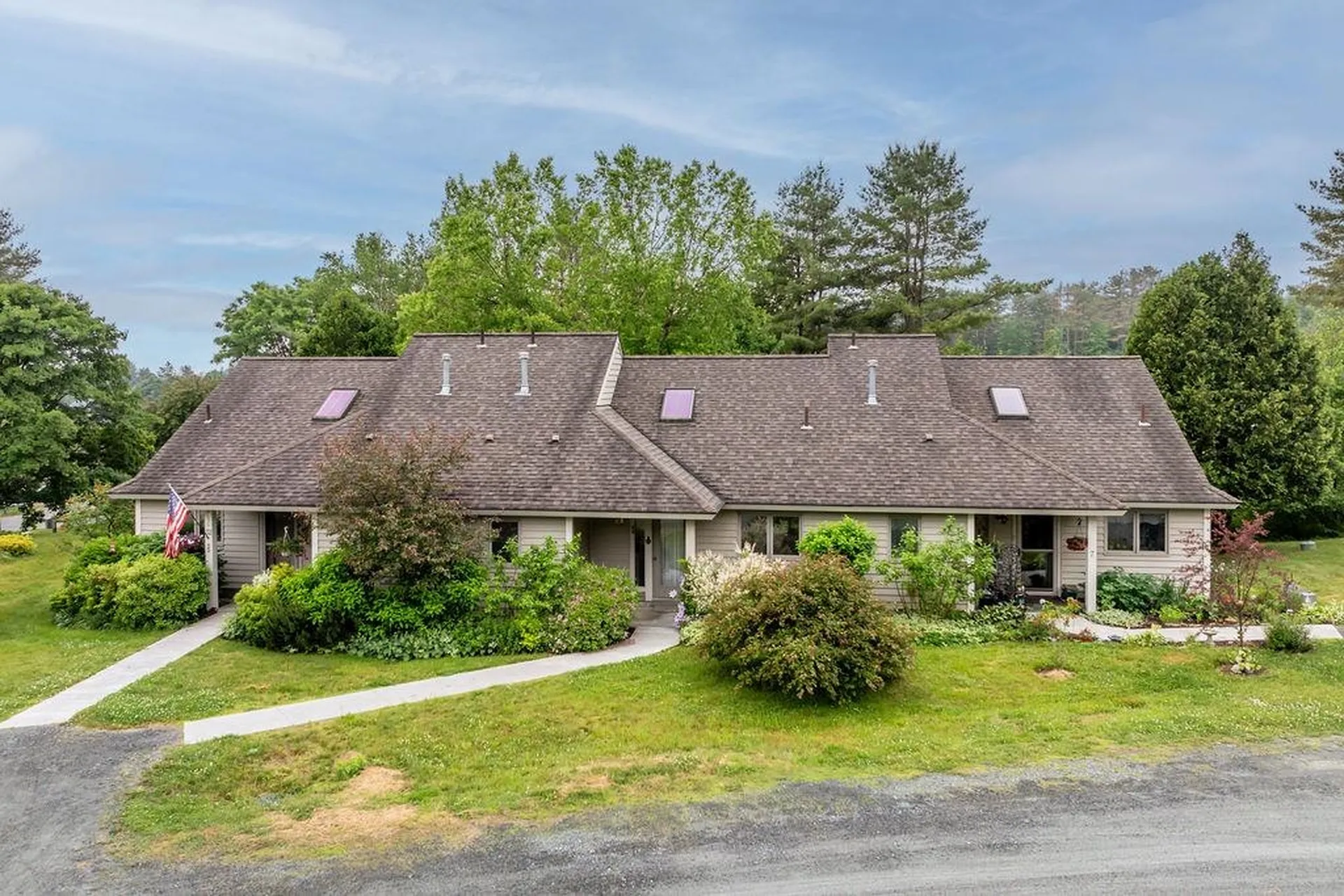 32 Azalea Circle Hartford VT 05001