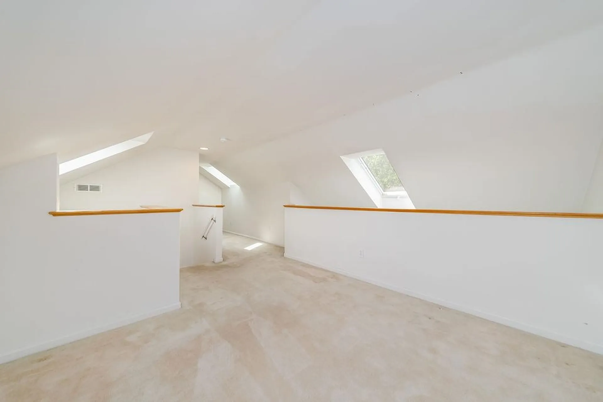 32 Azalea Circle Hartford VT 05001