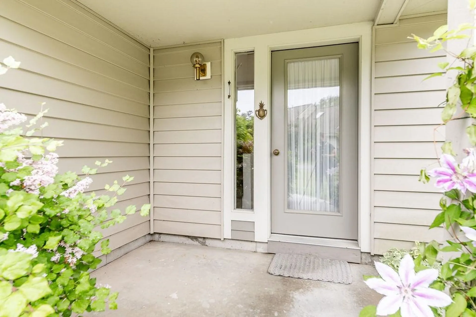 32 Azalea Circle Hartford VT 05001